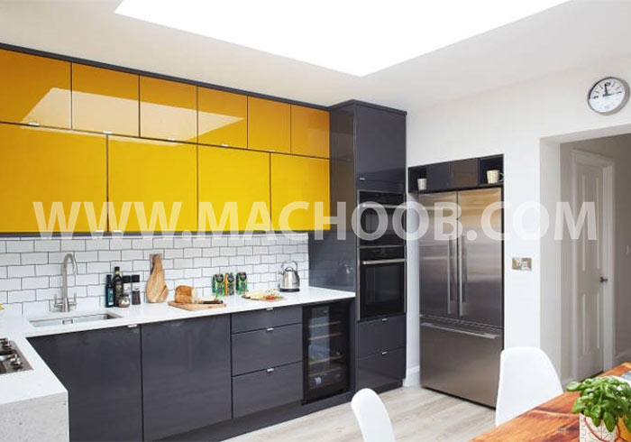 کابینت آشپزخانه کوچک با رنگ زرد
